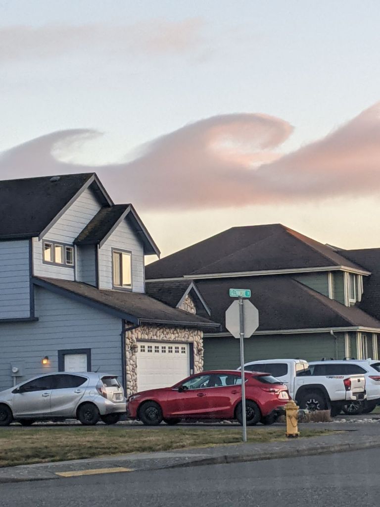 Kelvin-Helmholtz clouds as viewed from Ferndale (February 12, 2024). Photo: Gloria Rafferty