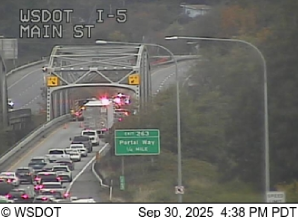 Northbound I-5 in Ferndale blocked by rollover crash | Whatcom News