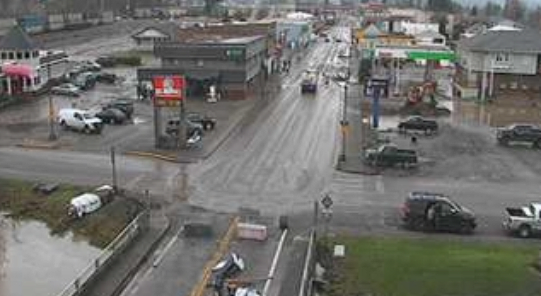 WSDOT traffic cam at Cherry Street (SR9) and W 3rd Street in Sumas (December 13, 2025)