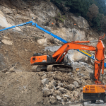 Specialized crews drill and anchor steel dowels into the rock face at the site of a March 19, 2026, slide that closed northbound I-5 south of Bellingham. (April 4, 2026). Source: WSDOT