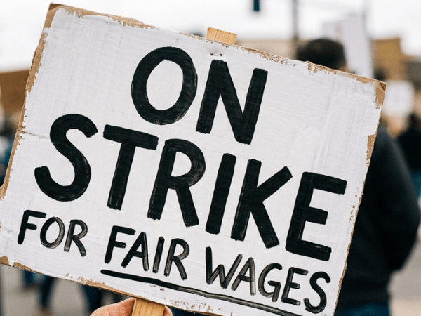 Union workers at 5 McClatchy newspapers including Bellingham Herald hold 1-day strike